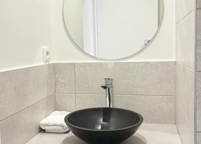 People - N4 Апартаменты